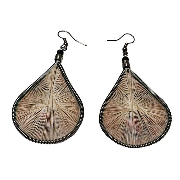 Skull Crossbones Tattoo Design Woven String Teardrop Dangle Earrings Jewelry - Picture 2 of 4